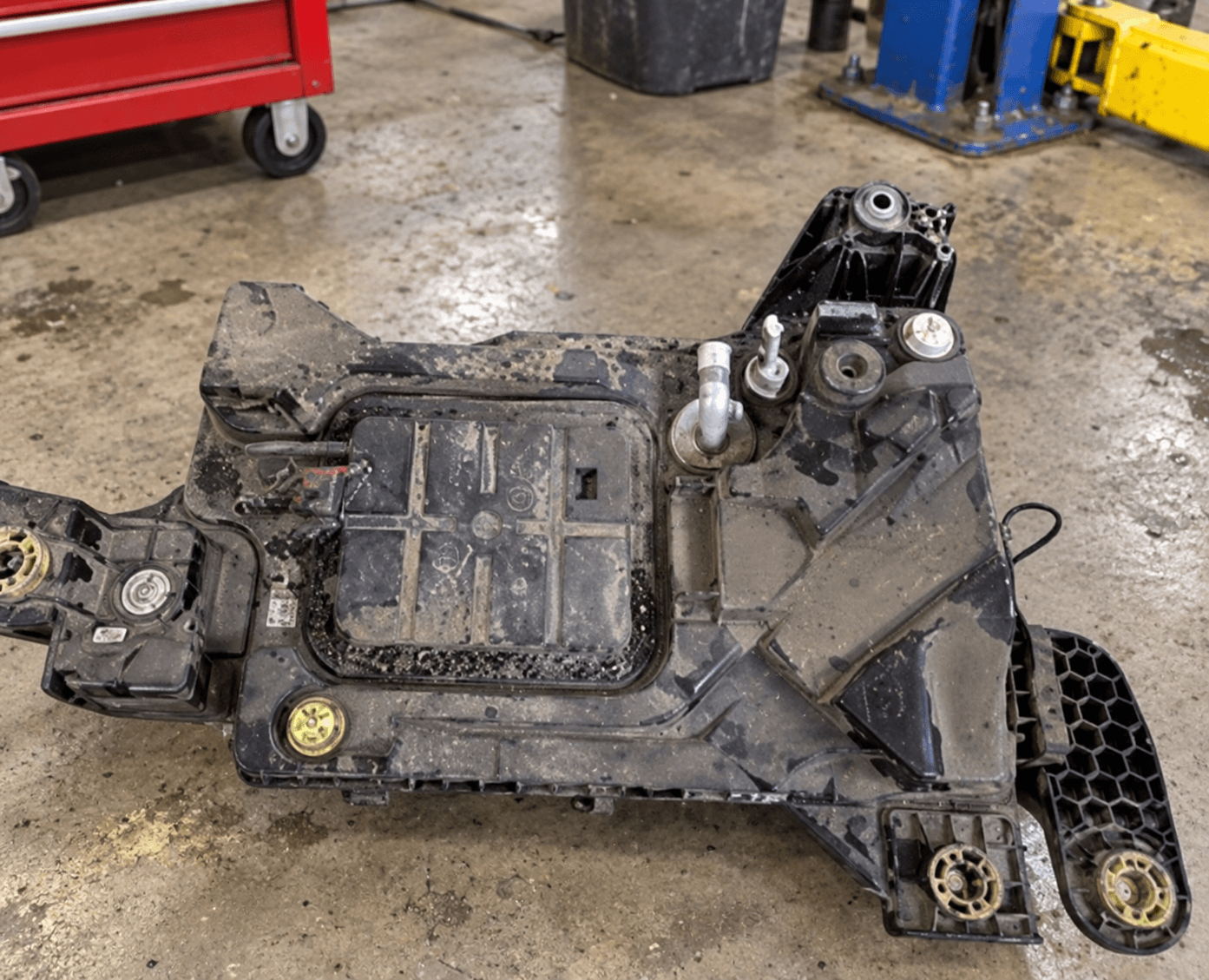Vauxhall Grandland X AdBlue tank and SCR delivery assembly removed from the vehicle